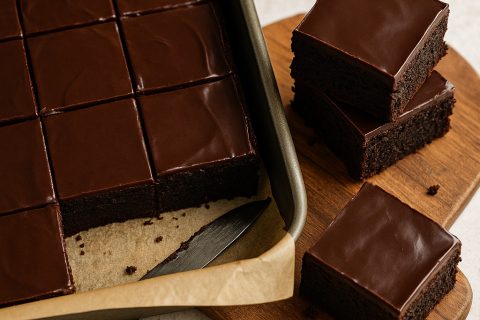 Čoko–brownie bez jaja i mleka – umuti i ispeci u jednoj činiji 🍫✨